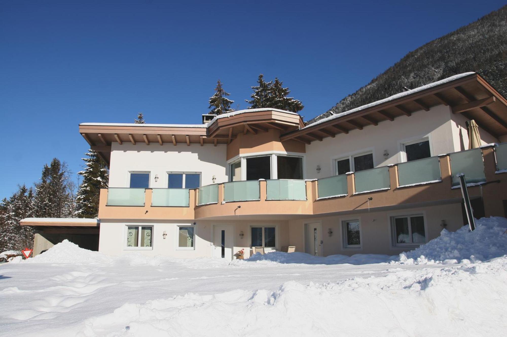 Hitchcock Apartment Stubai Neustift im Stubaital Room photo