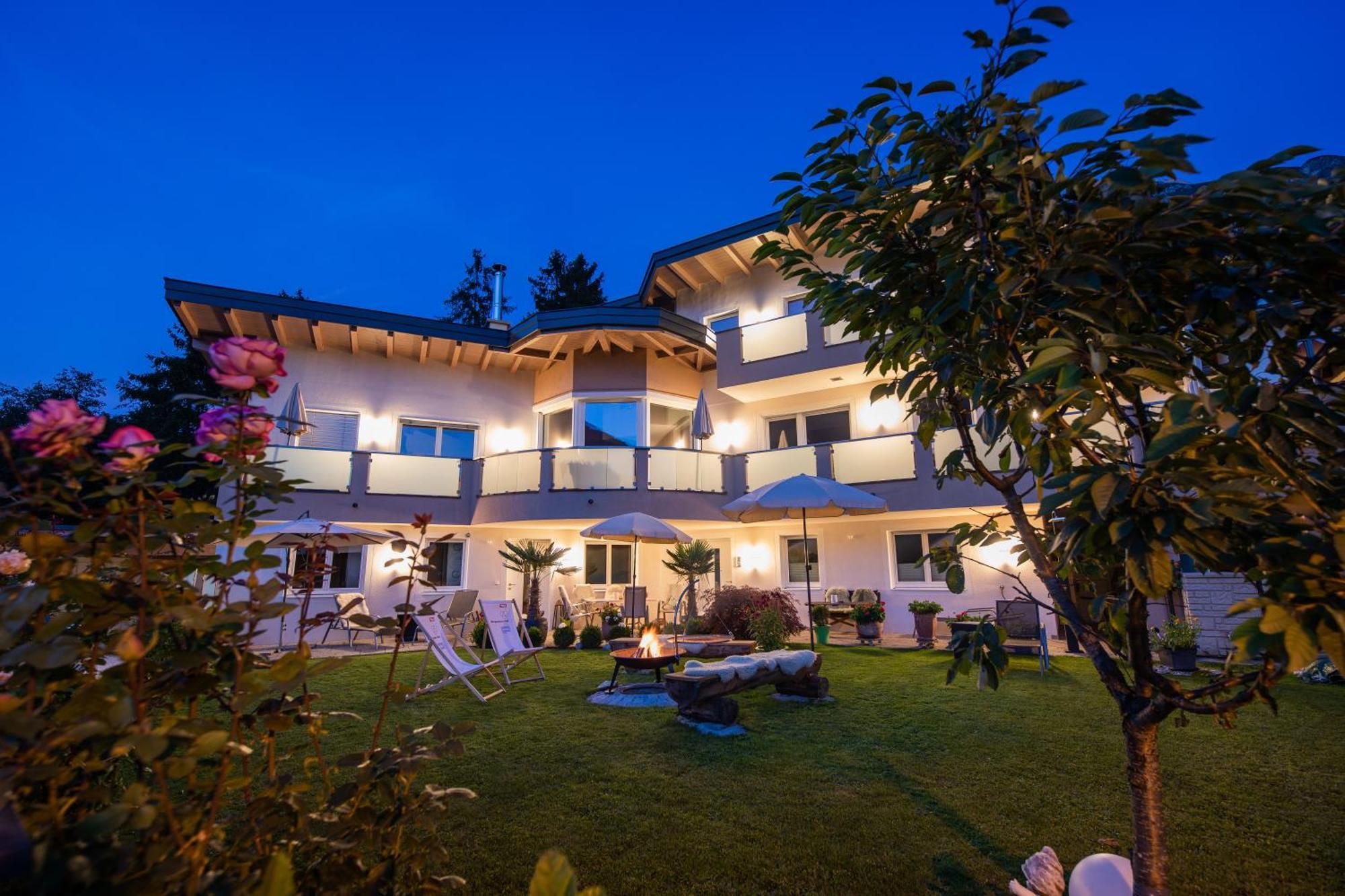 Hitchcock Apartment Stubai Neustift im Stubaital Exterior photo